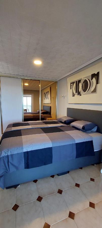 Firstline Beachview Apartment