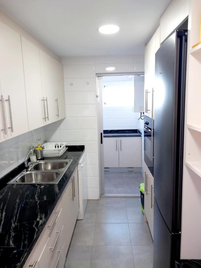 Firstline Beachview Apartment