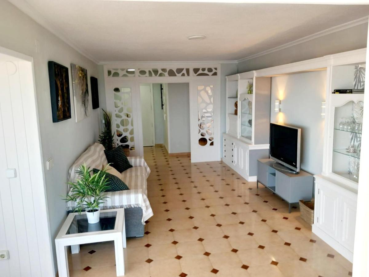 Firstline Beachview Apartamento *